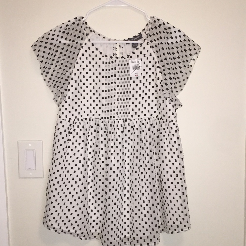 A Pea In The Pod Maternity Top-NWT